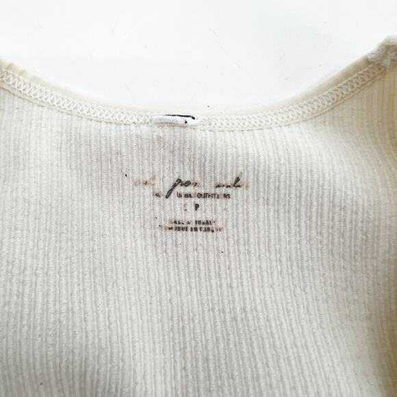 Urban Outfitters Cream  V-Neck Crop Tank Top S - Picture 4 of 4